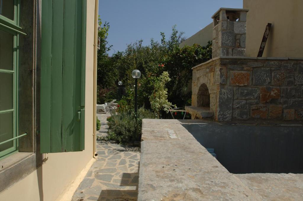 Villa Archontiko Spiti Neápolis Esterno foto